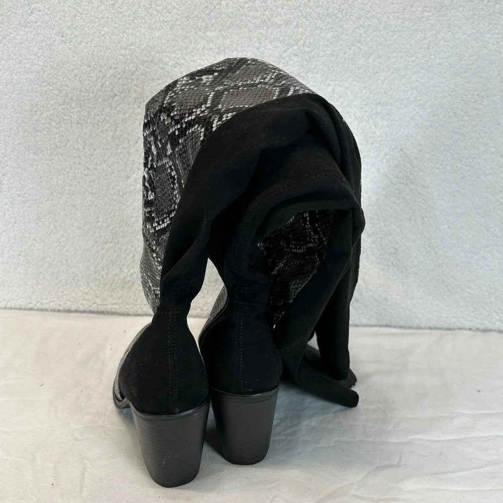 Chase + Chloe keywords snakeskin